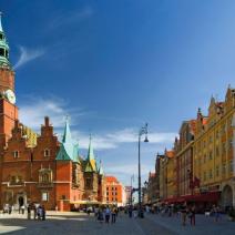 Pierwotny rynek mieszkaniowy Wrocławia w II kwartale 2011 r. 150